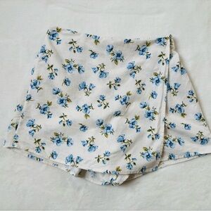 High-Waisted Linen-Blend Mini Skort